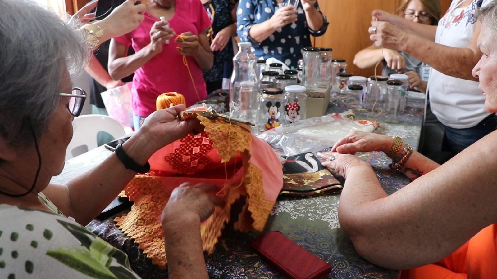 Campanha arrecada roupas e brinquedos para pacientes com câncer em Mogi das Cruzes (SP)